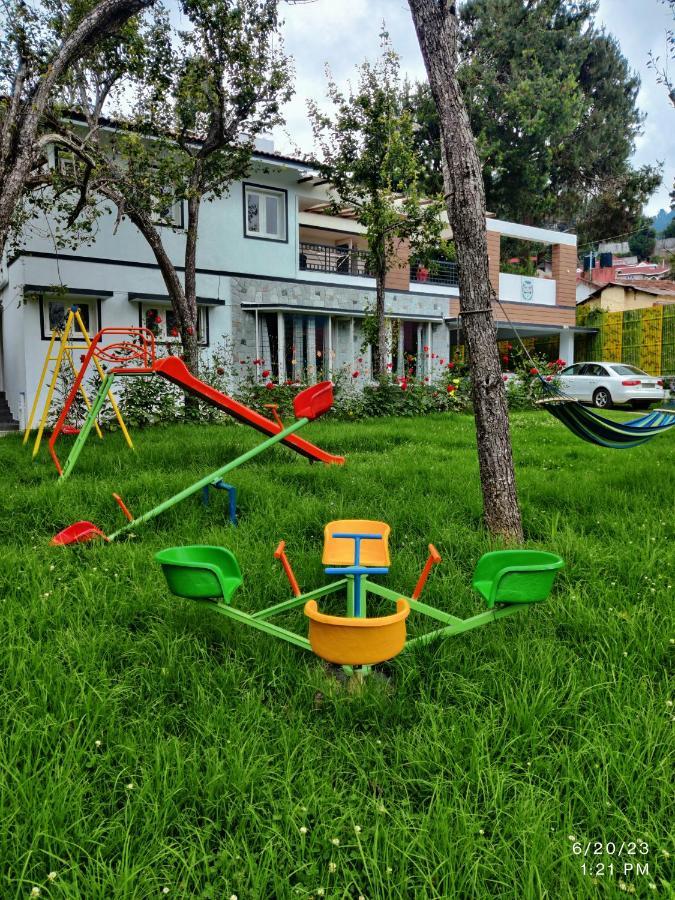 The Orchid Gardens Homestay *