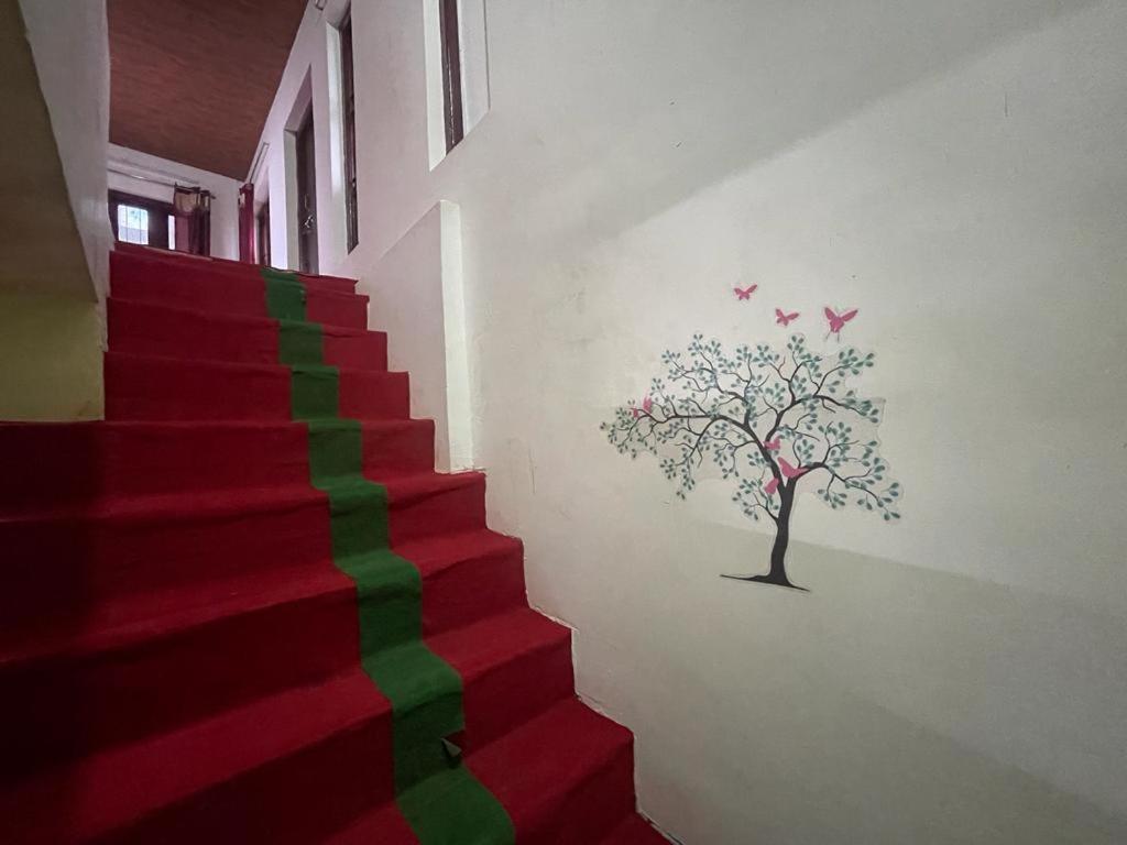 Hotel Kodai Poombarai Palace Kodaikanal