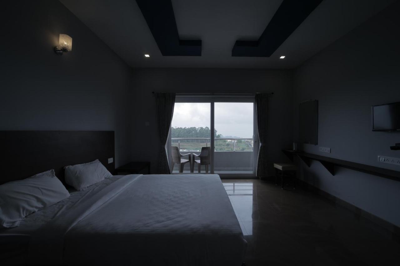 Cool Hotel
