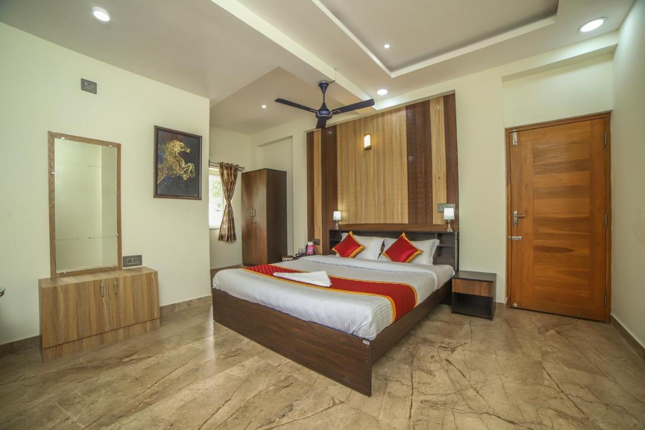 Avj Nest, Villa