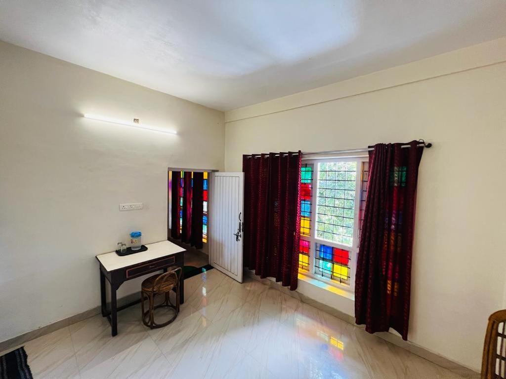 Guest house Queen Annes Bungalow *