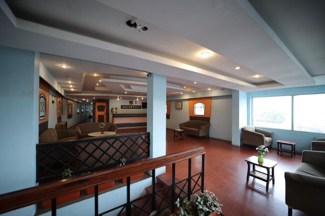 Hotel Jayaraj Residency *