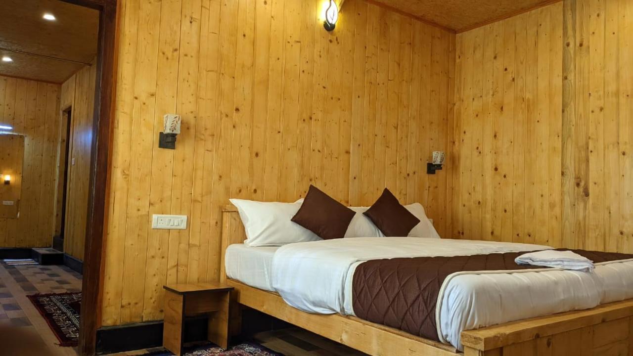 Loft Wood House Family Kodaikanal