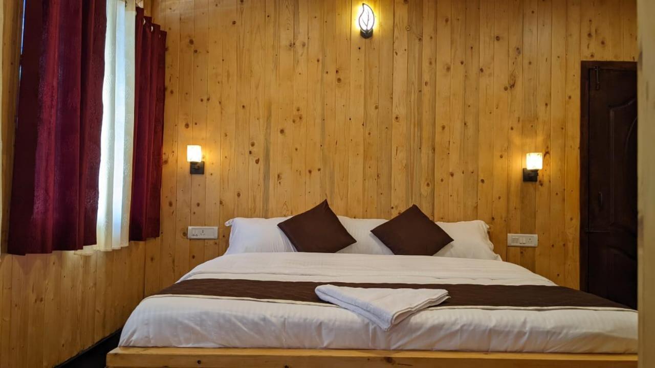 Loft Wood House Family * Kodaikanal