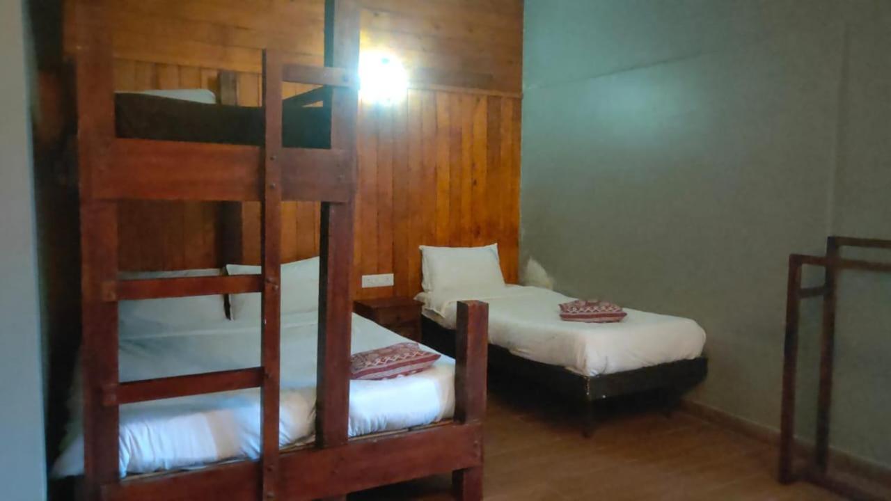 Western Valley Homestay *