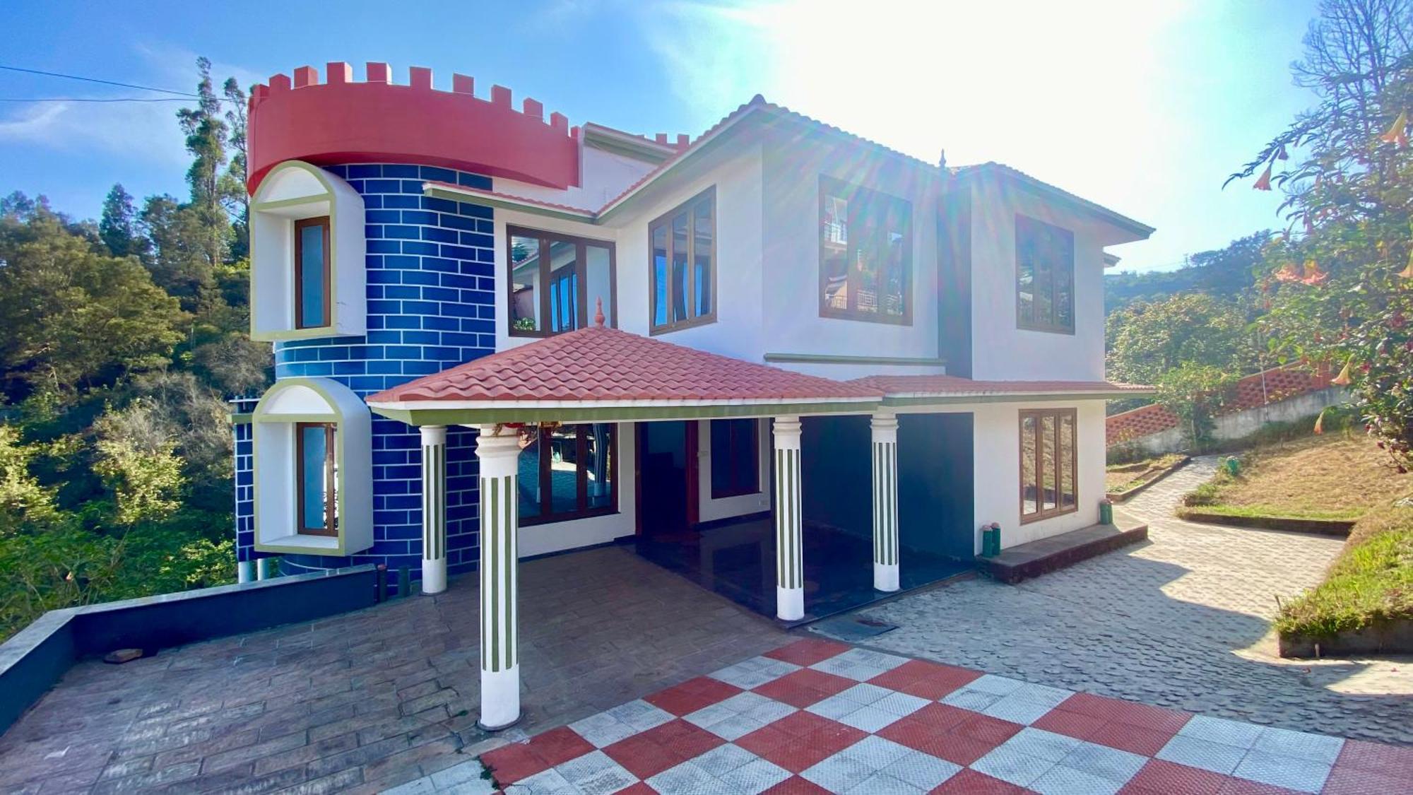 Willostays Alpine Mansion 6bhk *