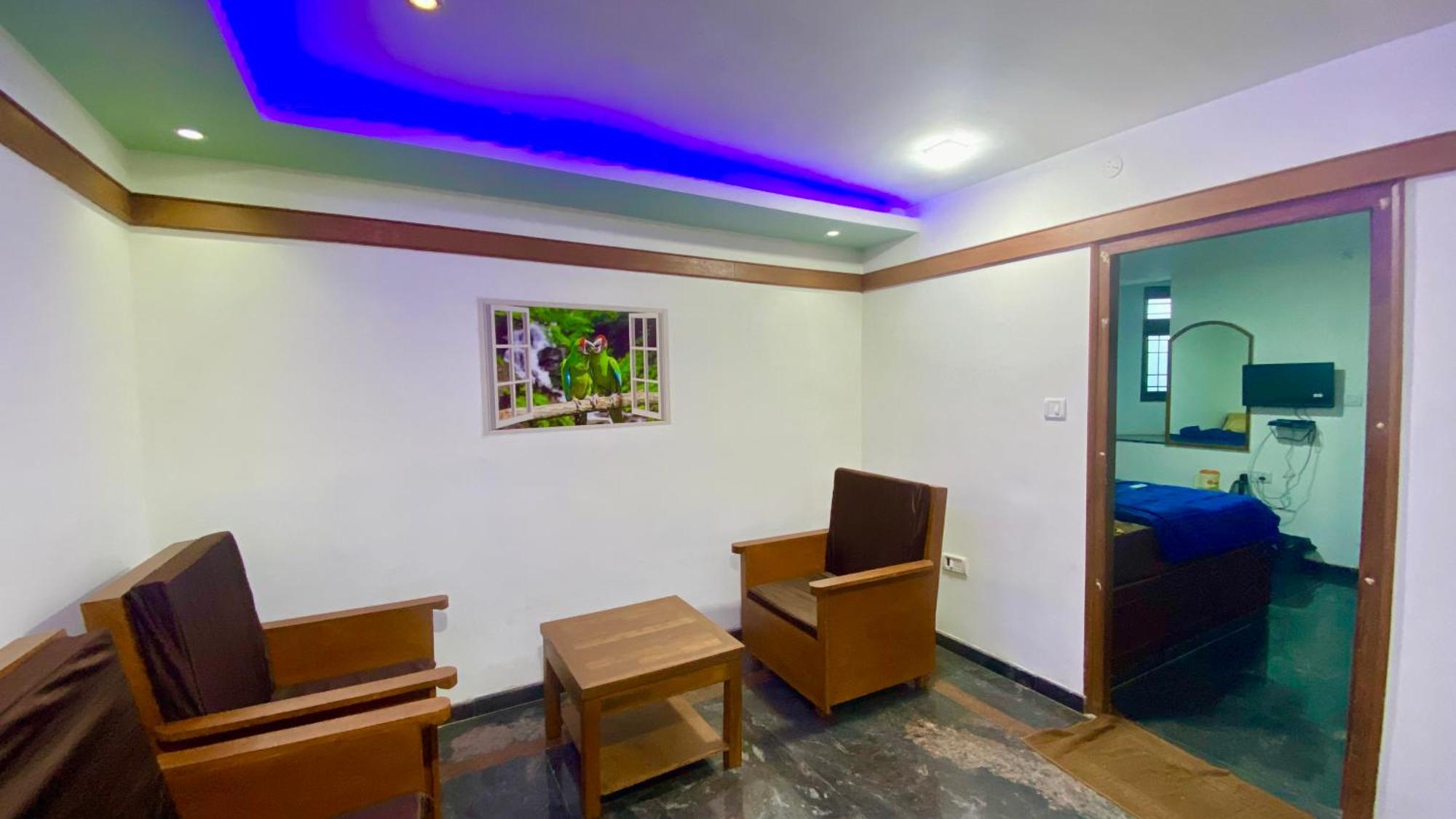 Willostays Alpine Mansion 6bhk Holiday home *
