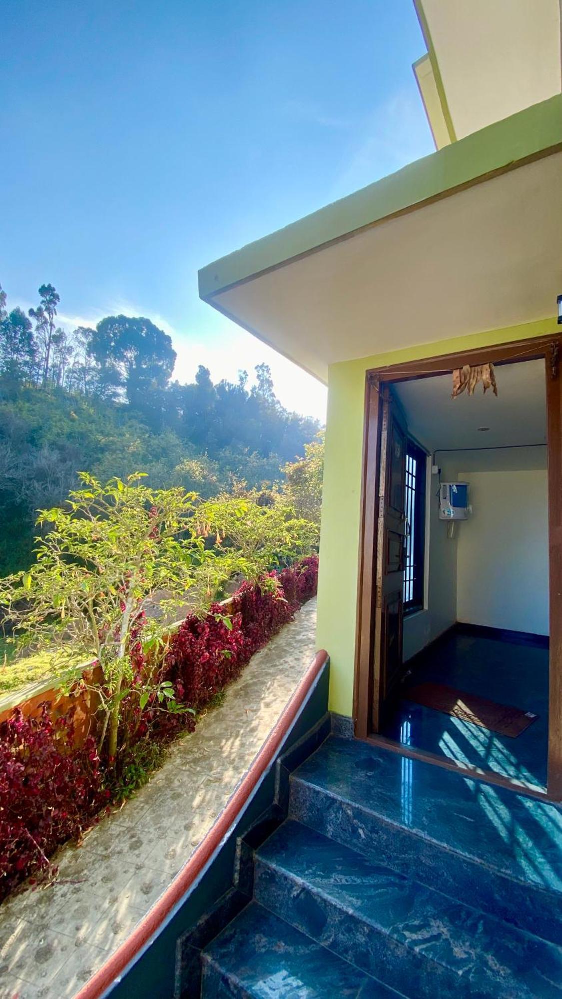 Willostays Alpine Mansion 6bhk *