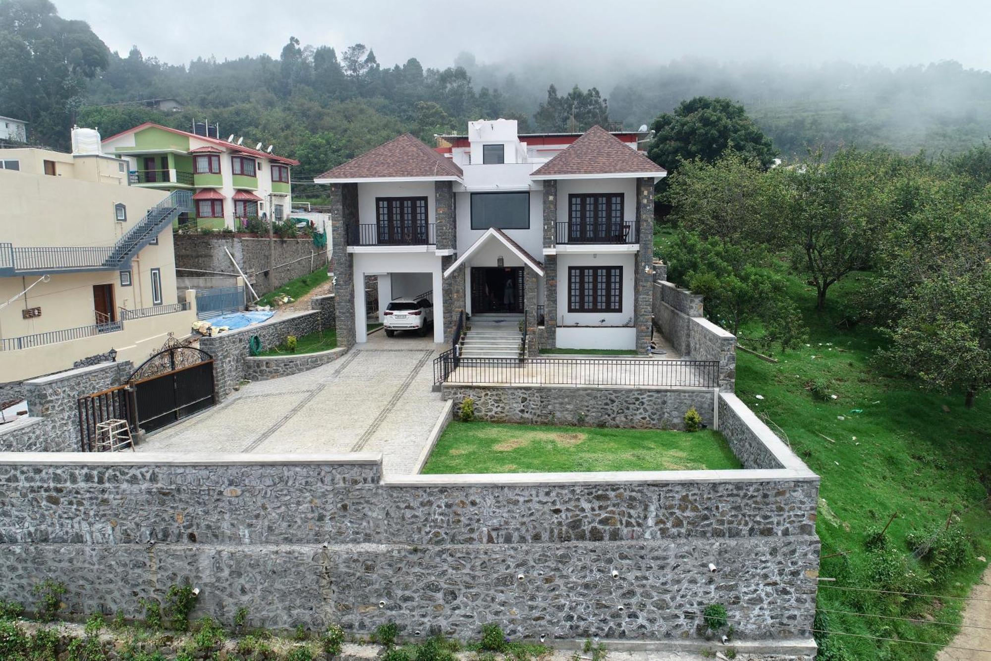 Castle Winterfell * Kodaikanal