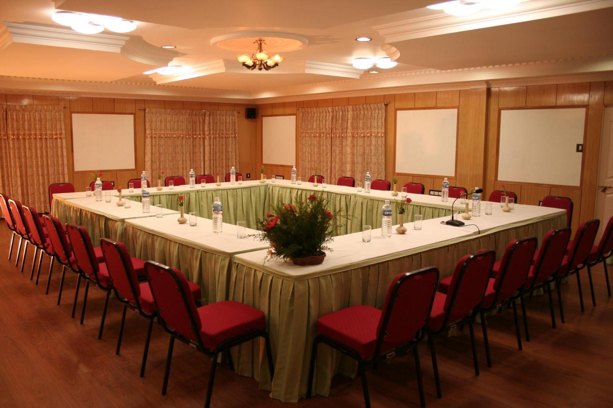 Mount View Hotel 3*