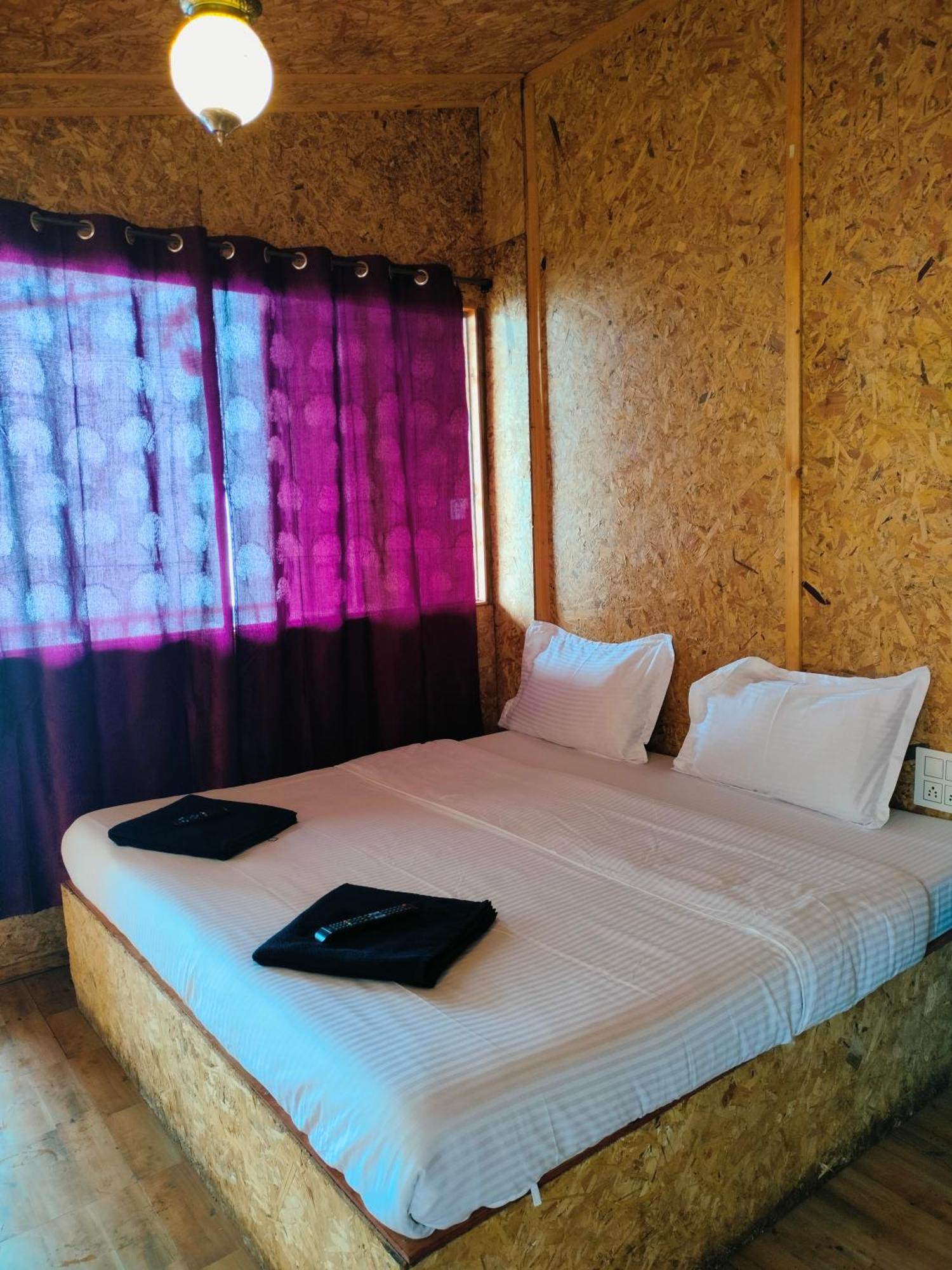 Sanjuktha's Wood House Vattakanal Homestay *