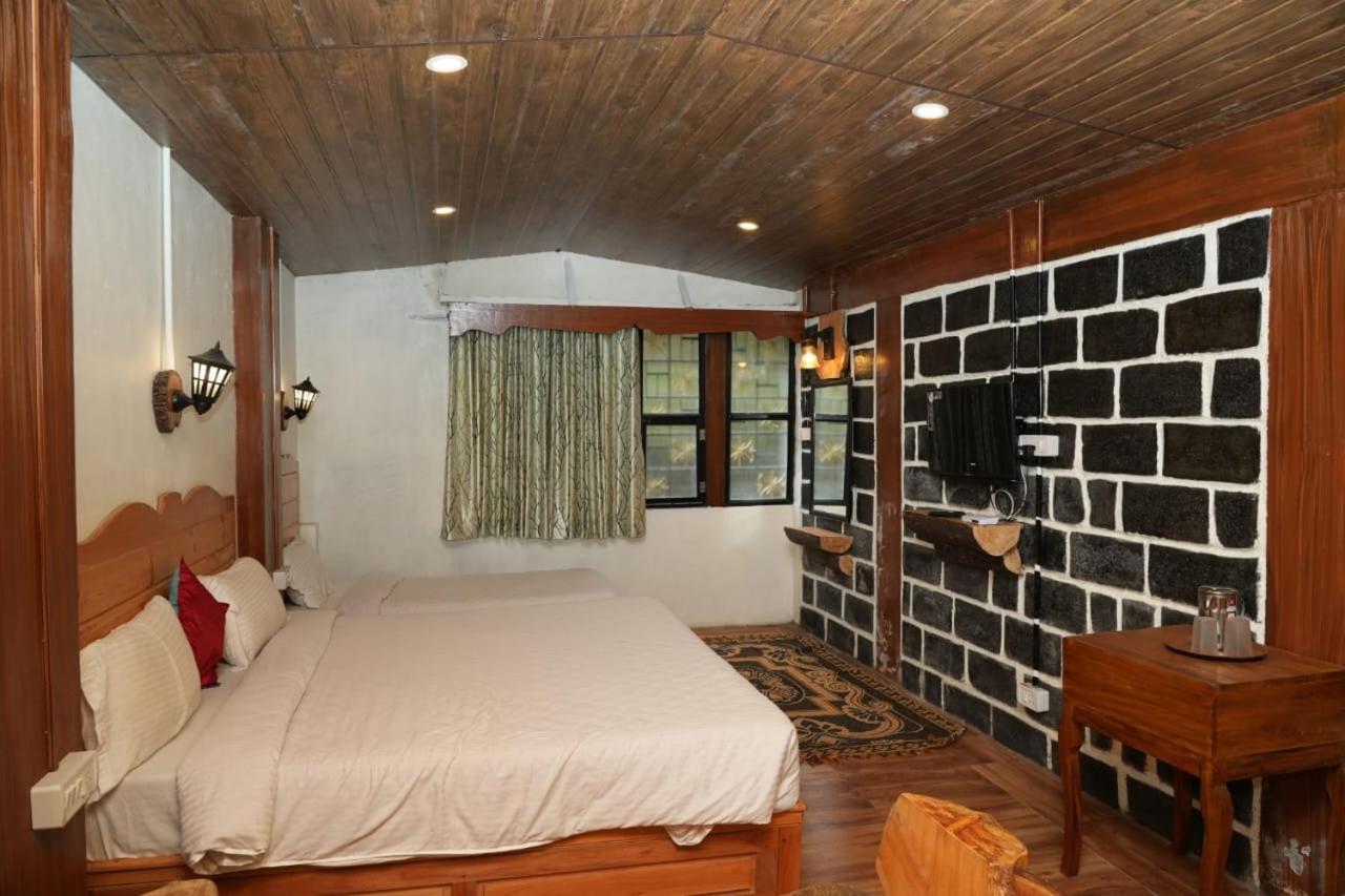 Vetrivel International By Brown Tree