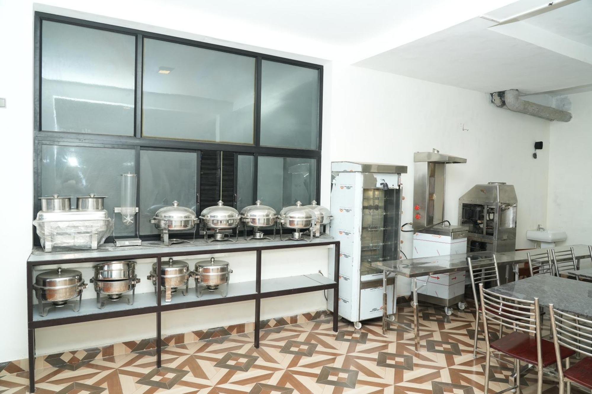 Vetrivel International By Brown Tree 3*