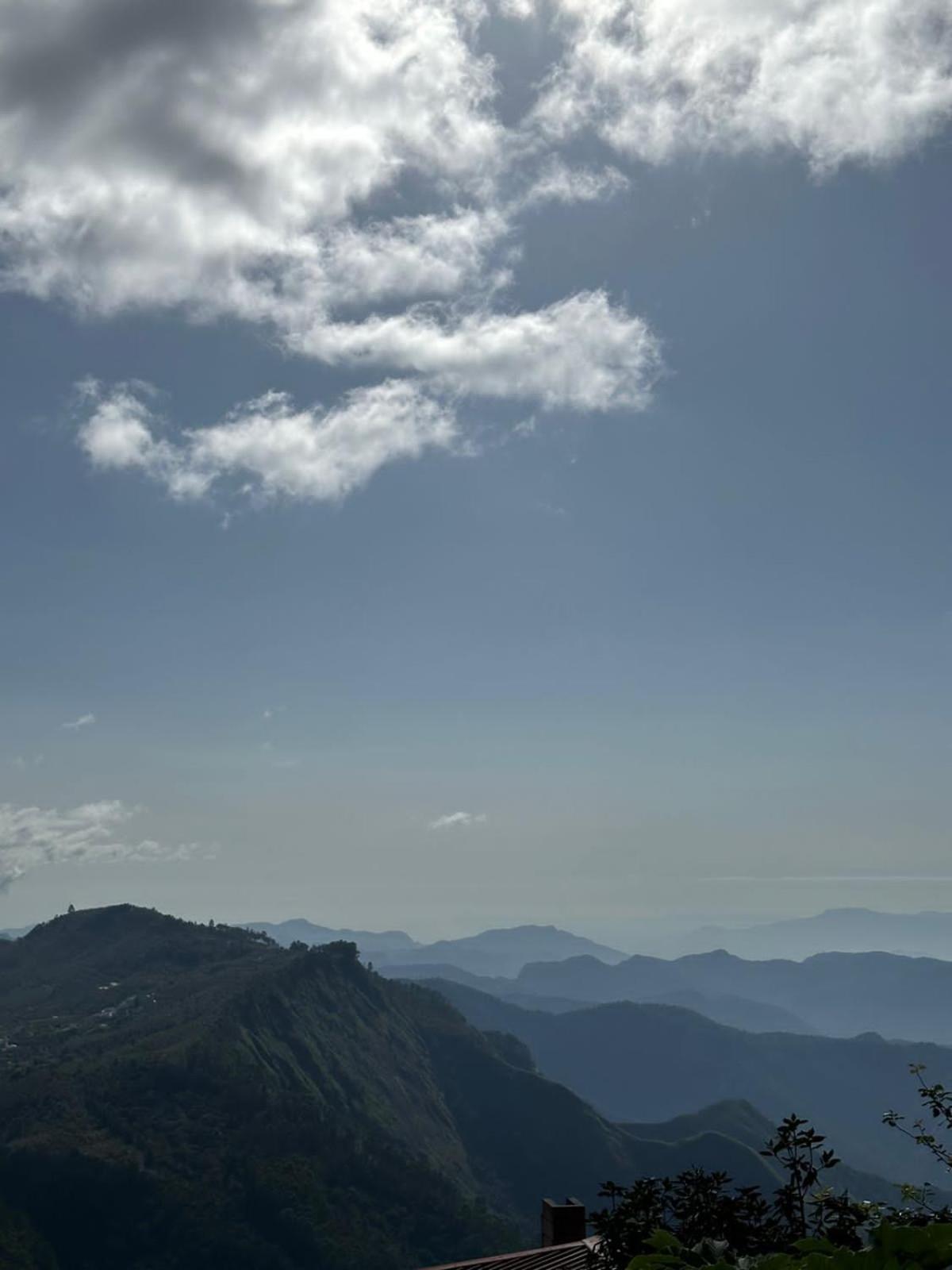 Praveen's Wood House Vattakanal Villa Kodaikanal
