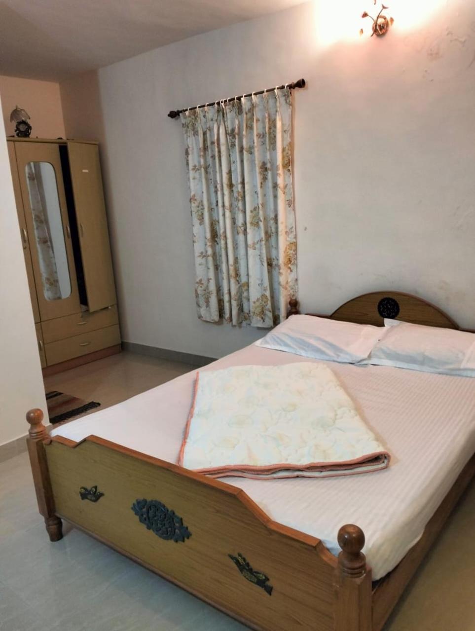 Thangam Holiday home