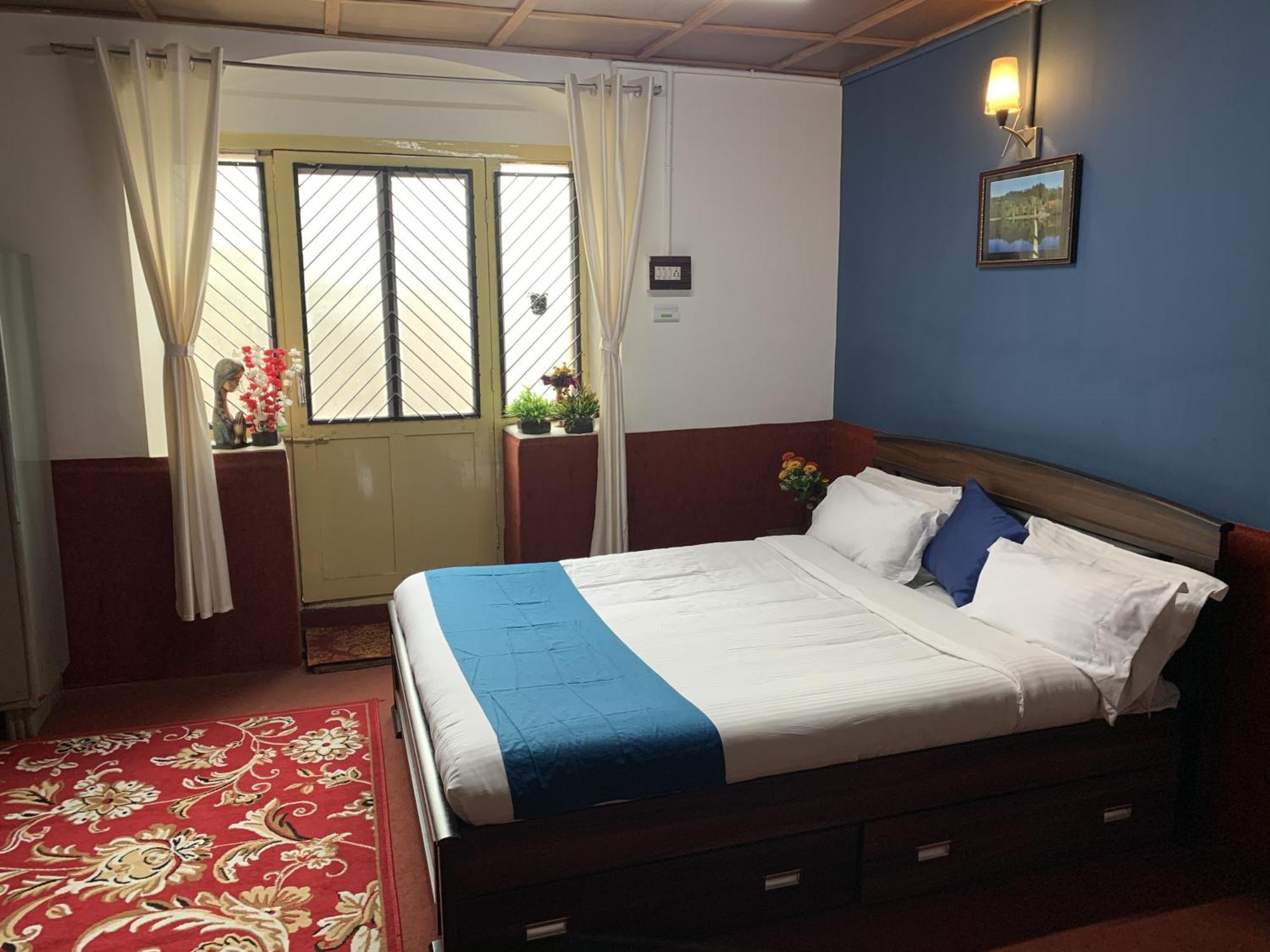 Maruti Homestay *