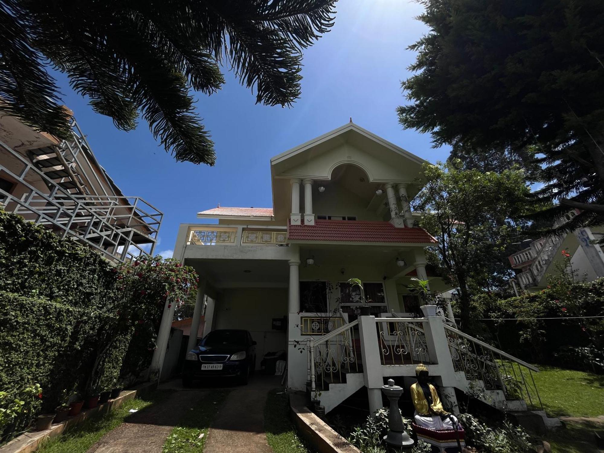 Le Hayat I 4bhk I I