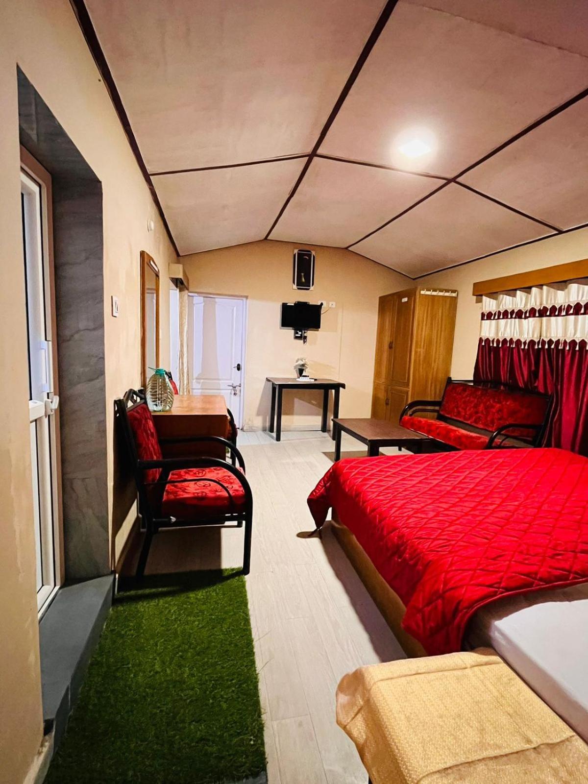 Brickhouse Homestay *