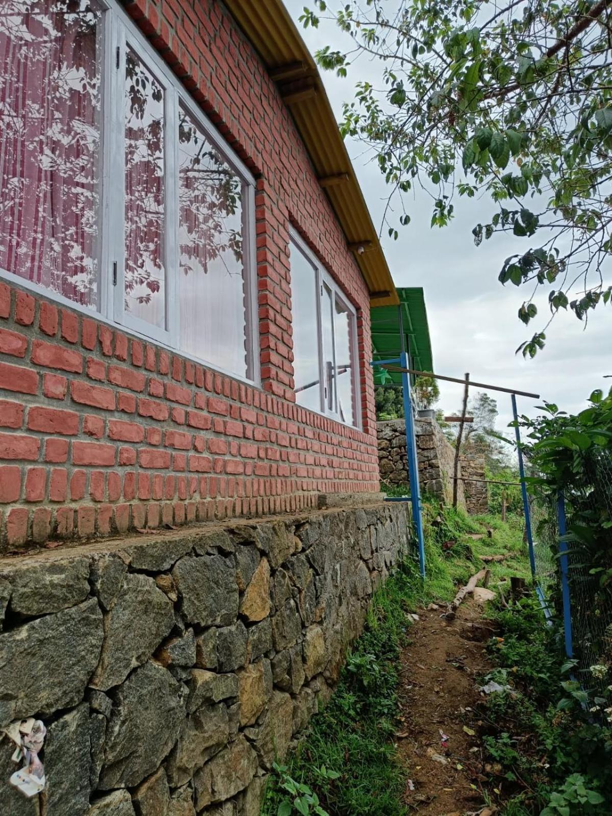 Cozy Huts * Kodaikanal