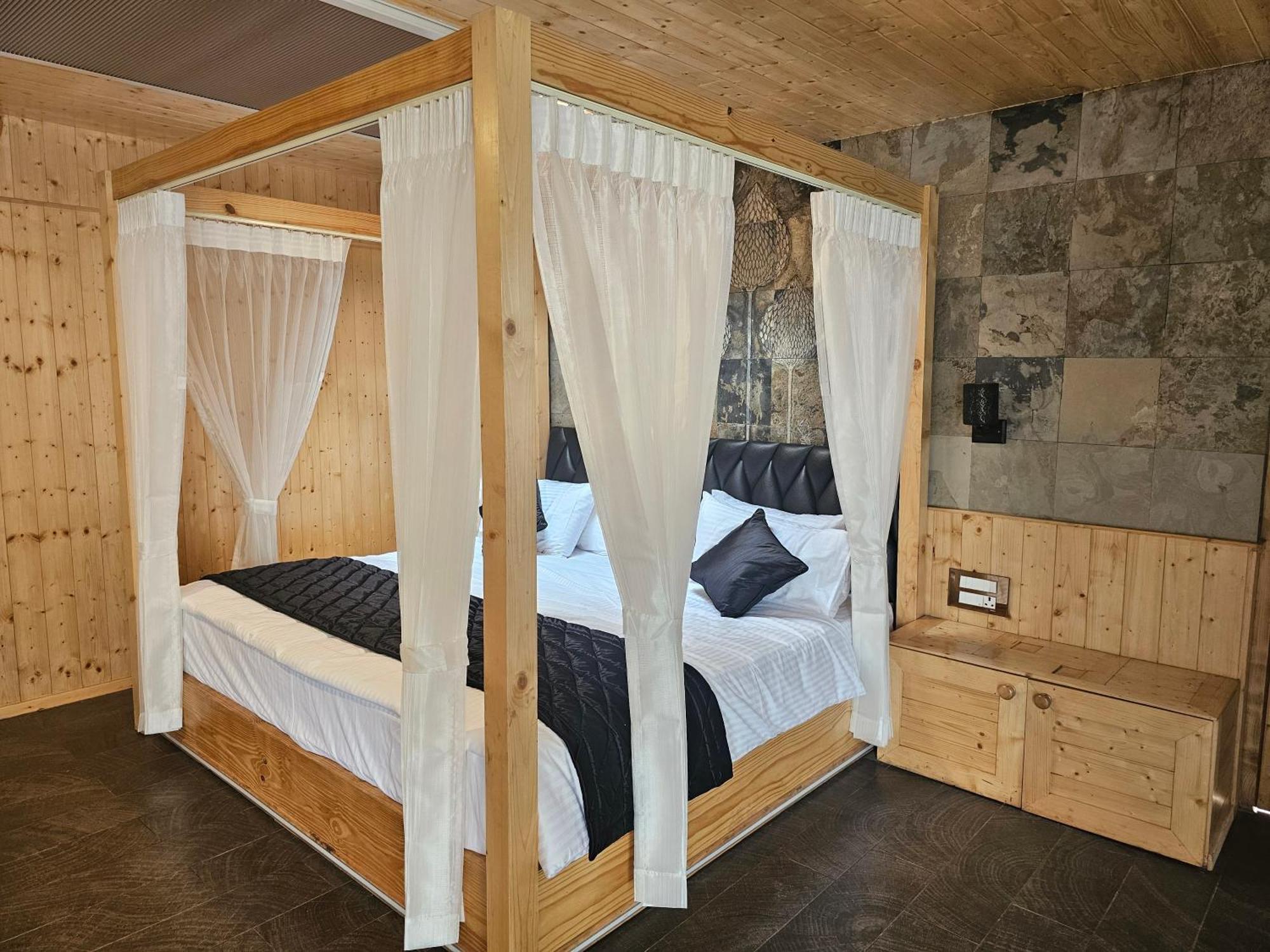 The Highline Luxurious Homestay Kodaikanal