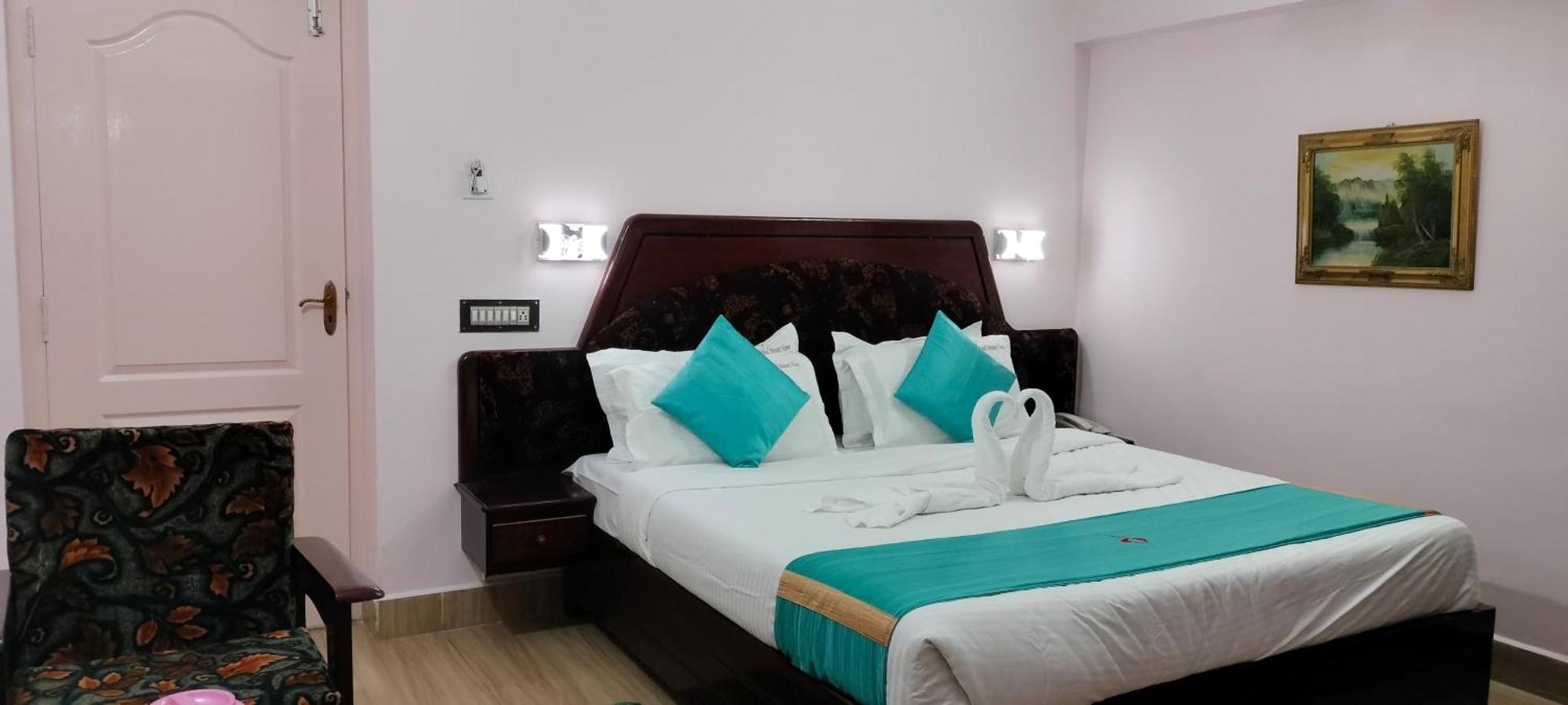 Mount View Hotel 3*