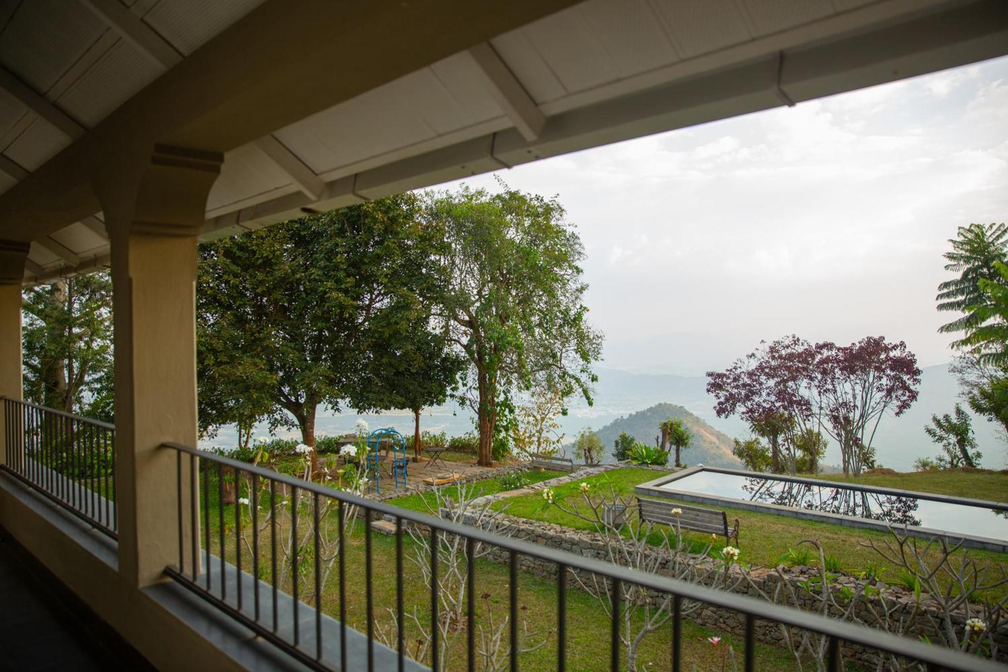 Homestay Isla's Ridge - A Cgh Earth Saha Experience