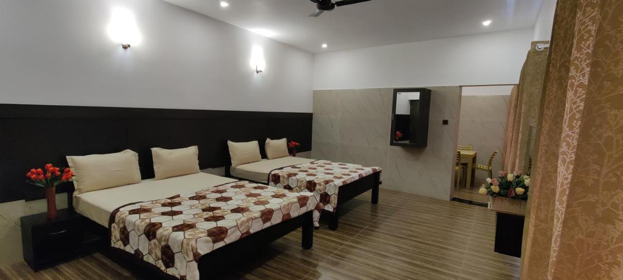 Homestay Rr Homes *