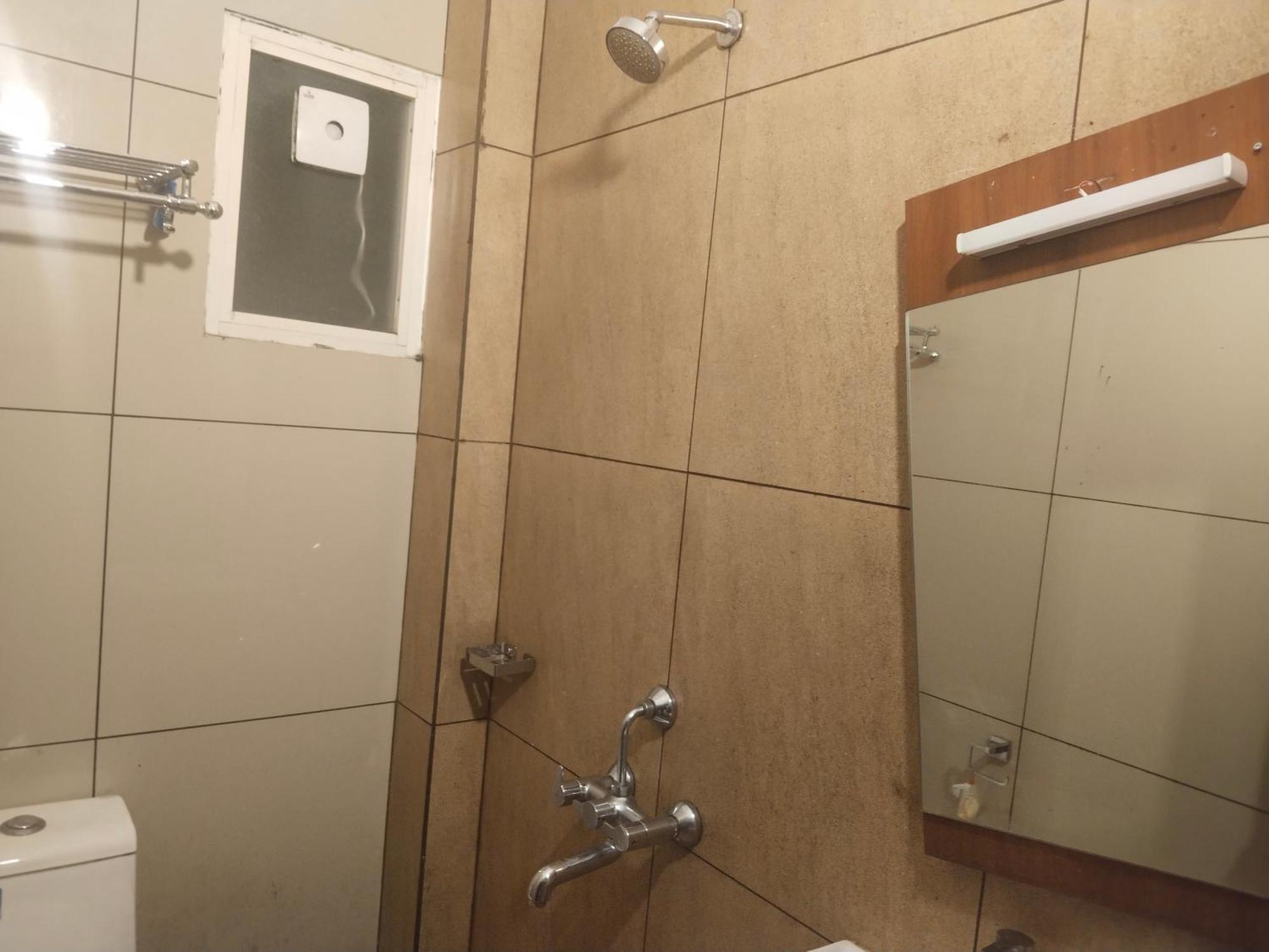 Hotel Edassery Cokkers Tower Kodaikanal