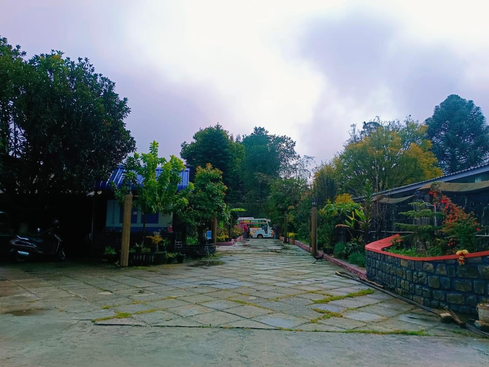 Hotel Vetrivel International By Brown Tree Kodaikanal