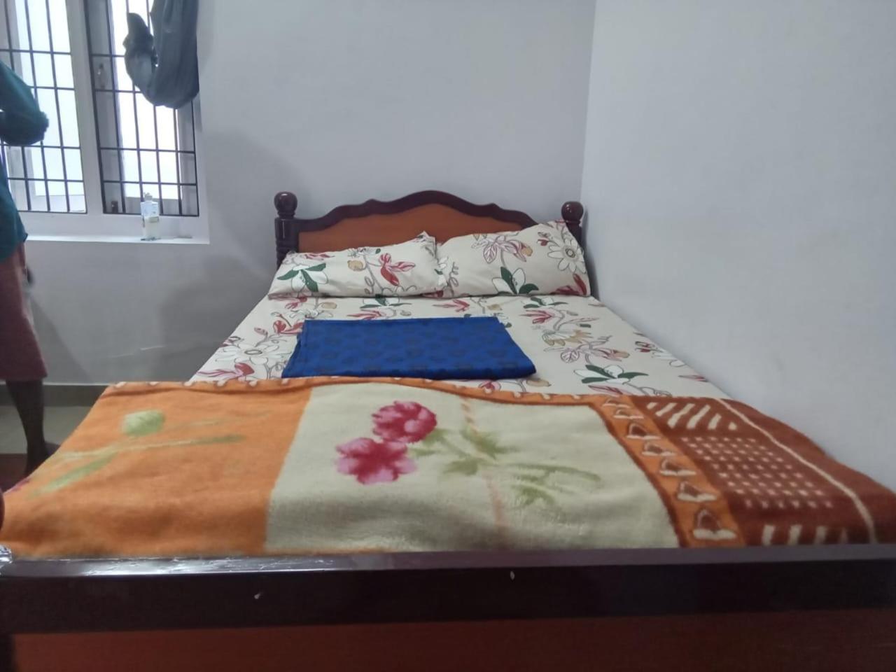 Homestay Lovely's *