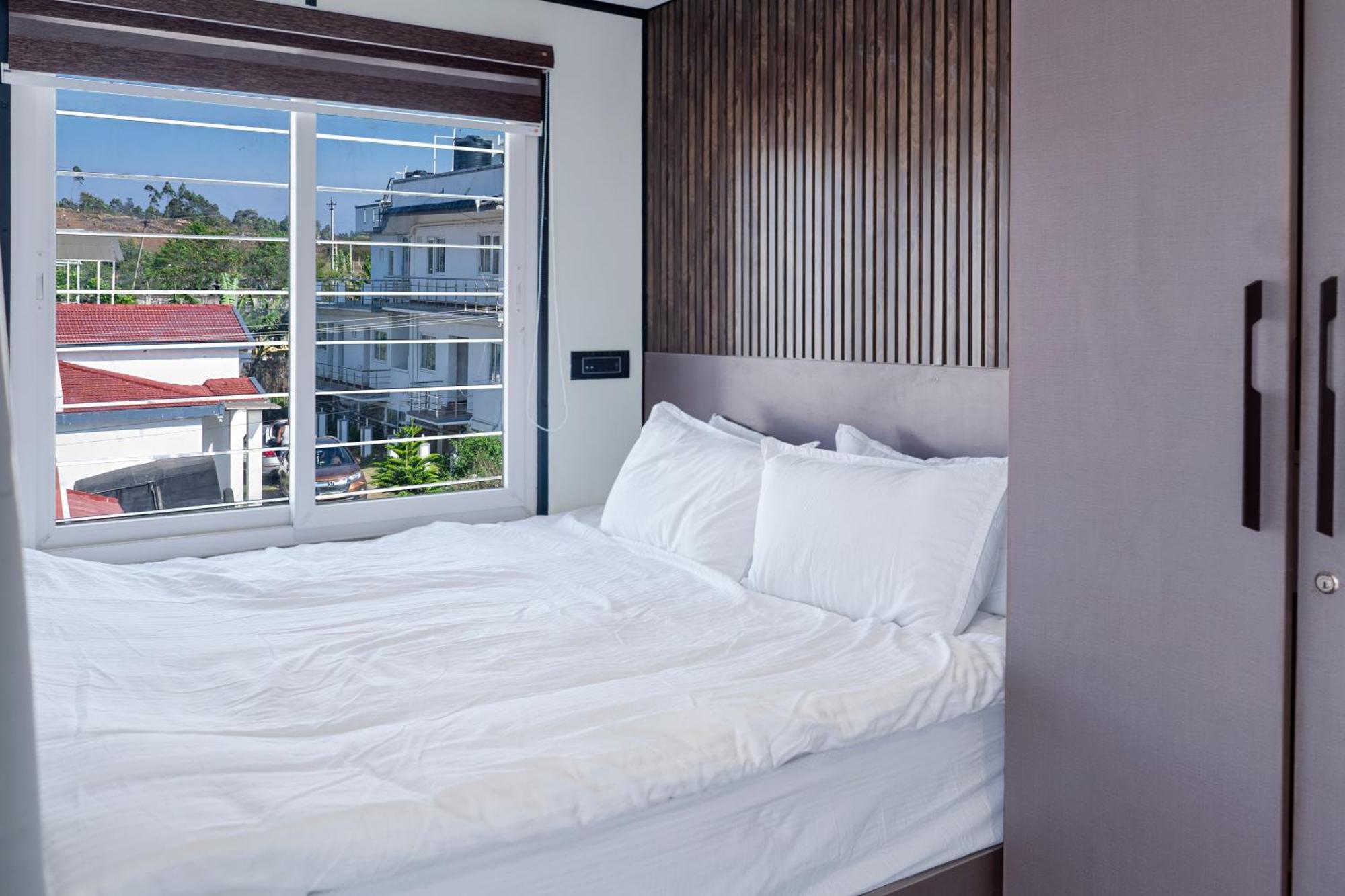 The Jade Highlands Mountain View Container Holiday home Kodaikanal