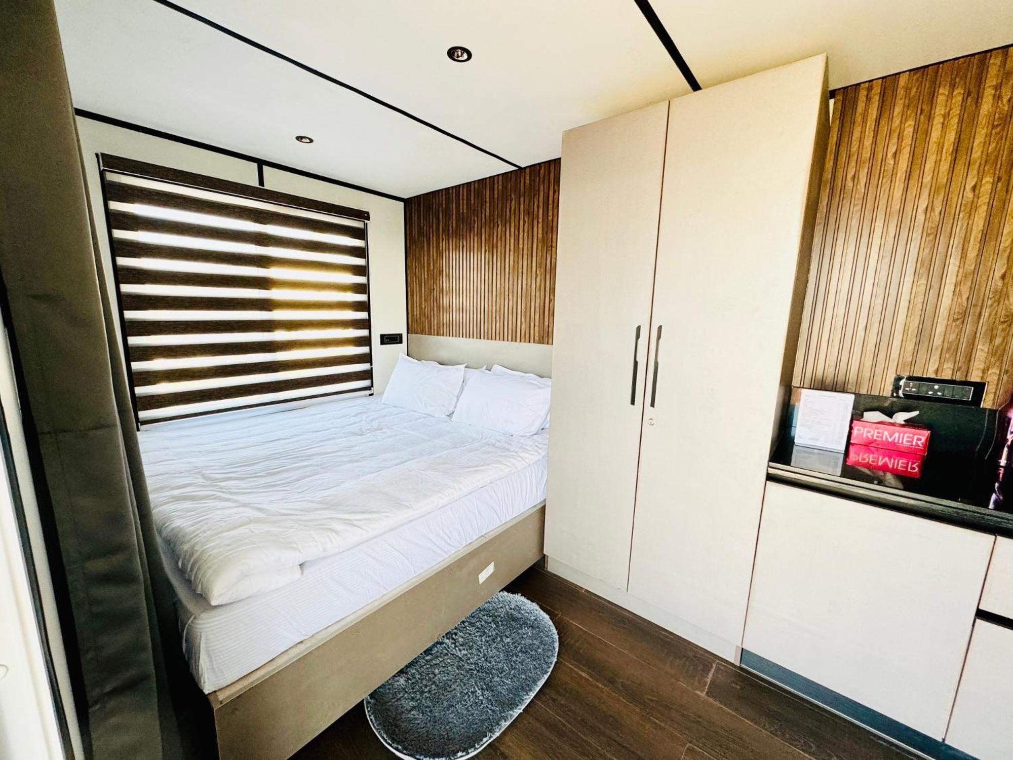 The Jade Highlands Mountain View Container Holiday home
