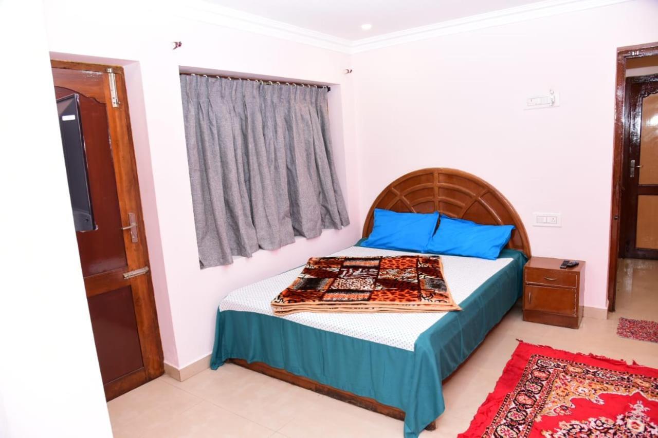 Swethas Holidays Nakshatra * Kodaikanal
