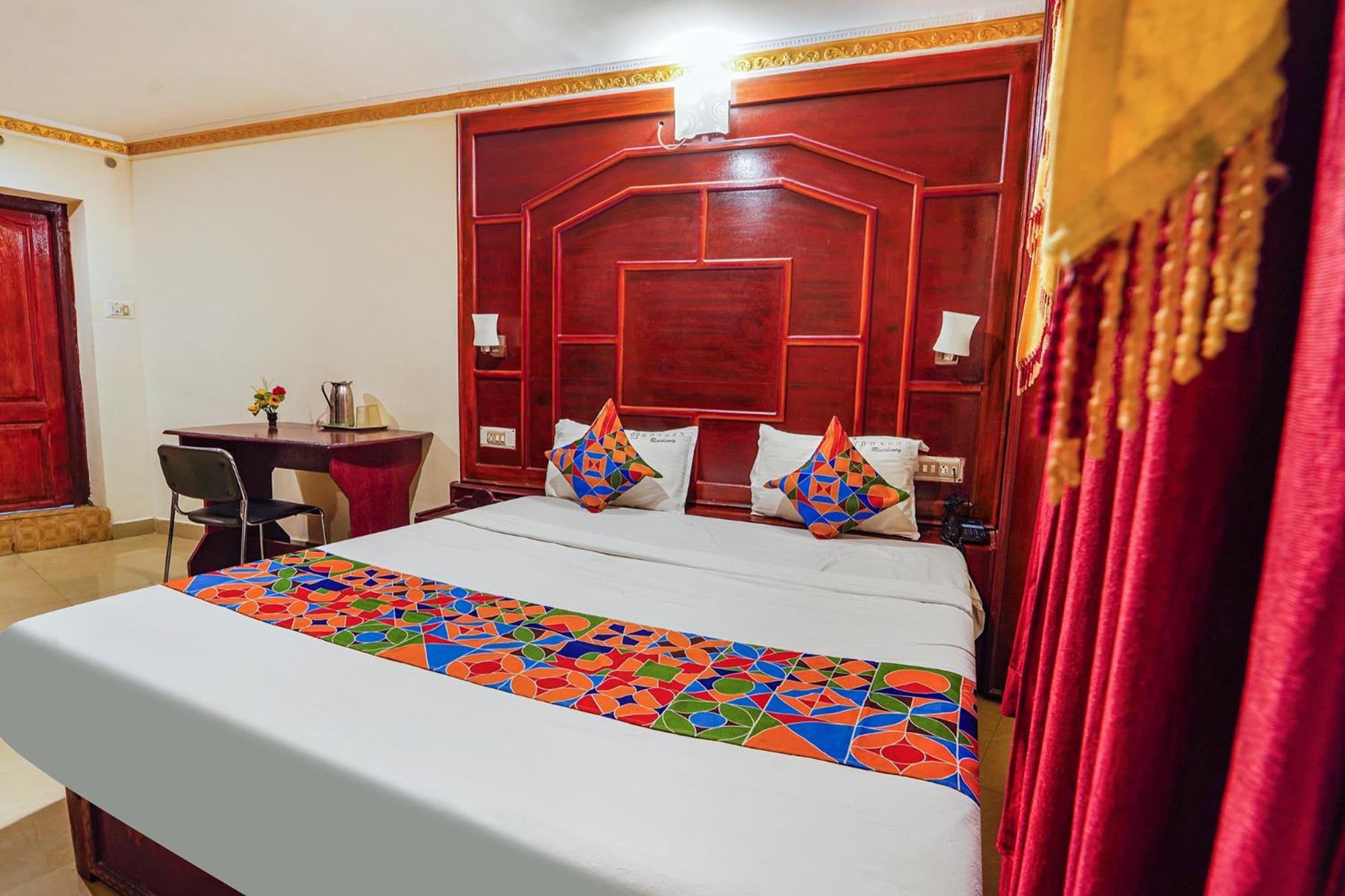 Fabhotel Roshan Residency - Nr Kurinji Andavar Temple Hotel 3*