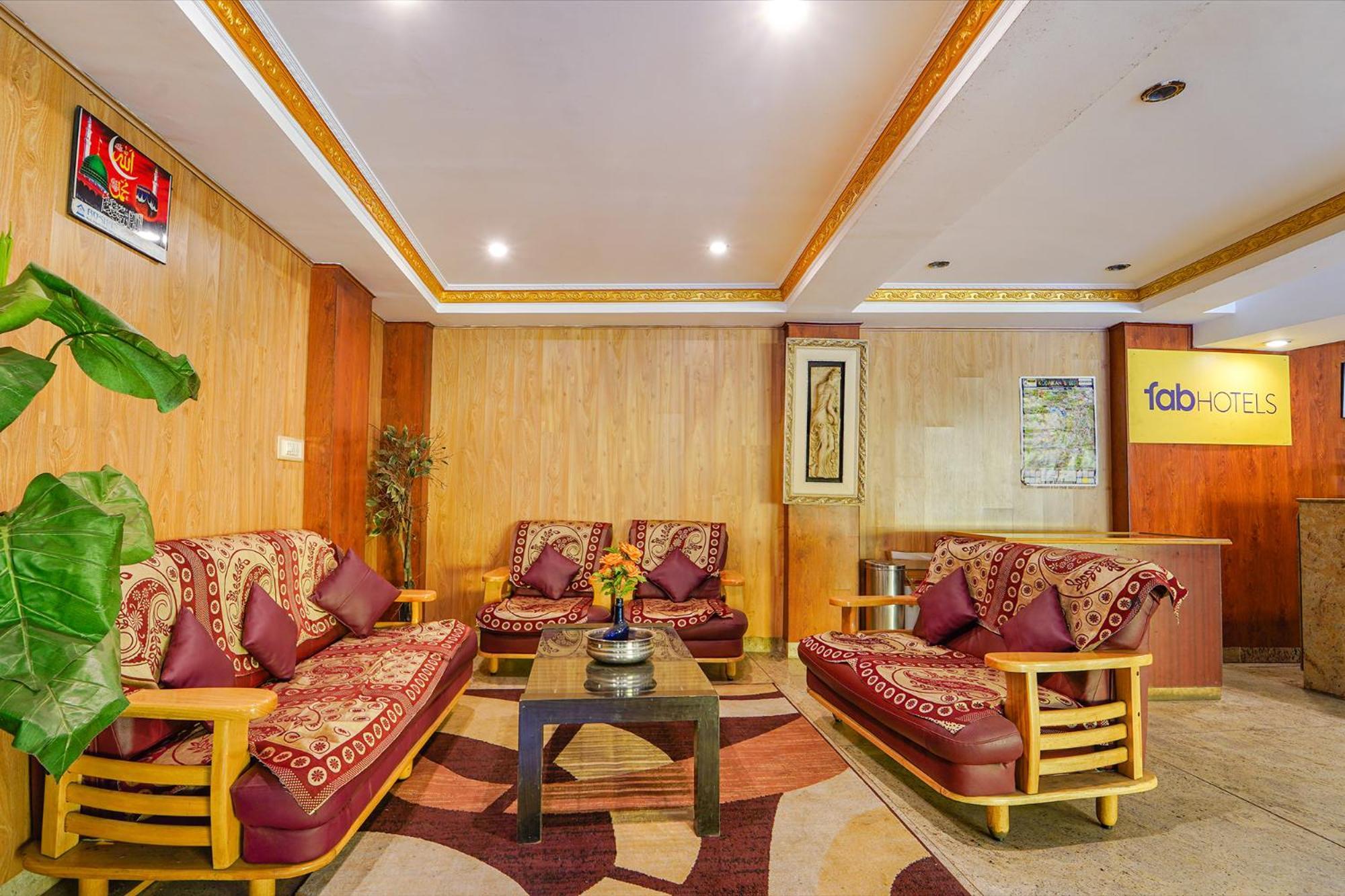 Hotel Fabhotel Roshan Residency - Nr Kurinji Andavar Temple 3*