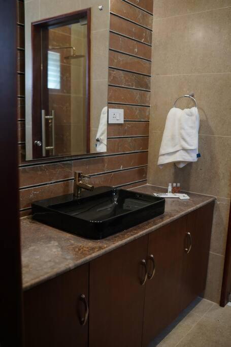 Villa Scarlet 5bhk Kodaikanal