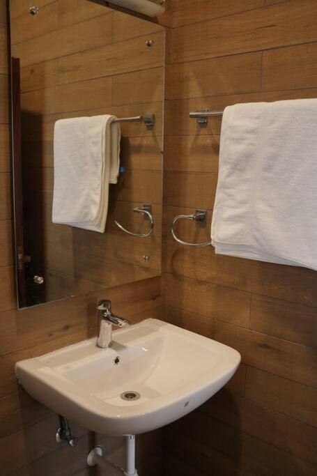 Scarlet 5bhk Villa *