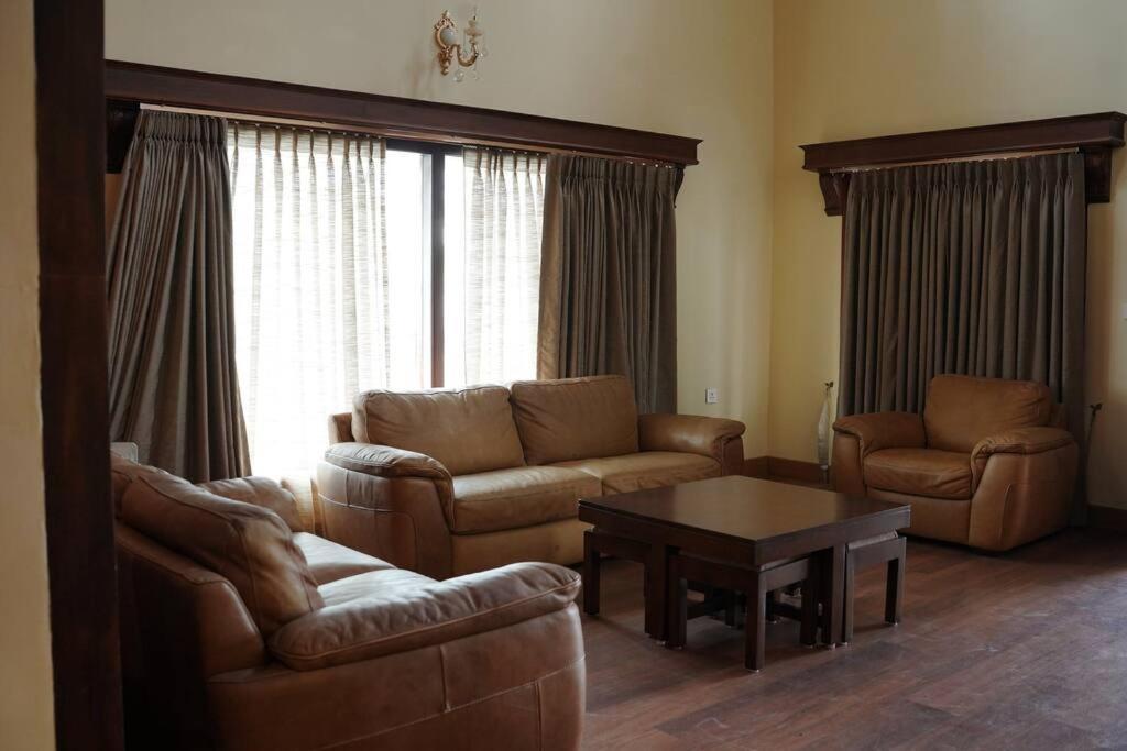 Villa Scarlet 5bhk