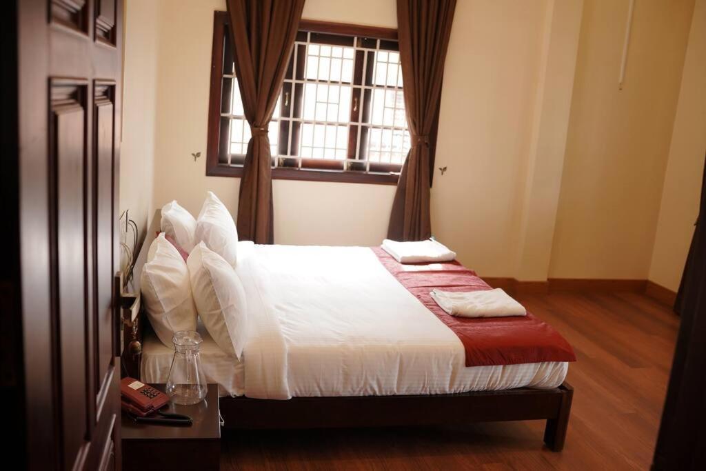 Scarlet 5bhk Villa