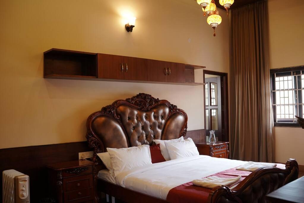 Scarlet 5bhk Villa Kodaikanal