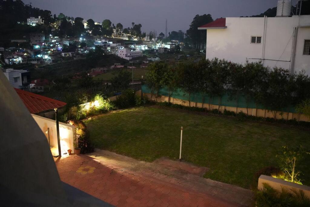 Scarlet 5bhk