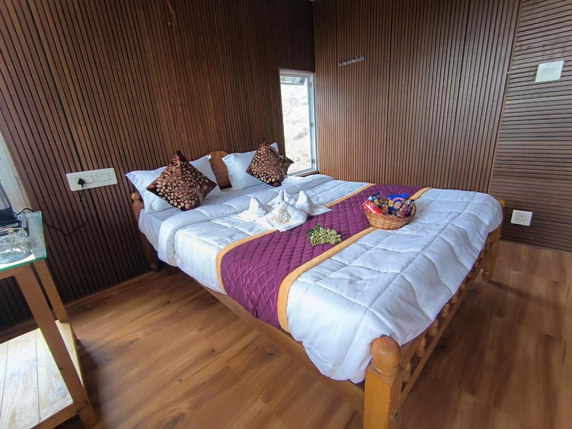 Luxury tent L.t Nature Glamps Kodaikanal