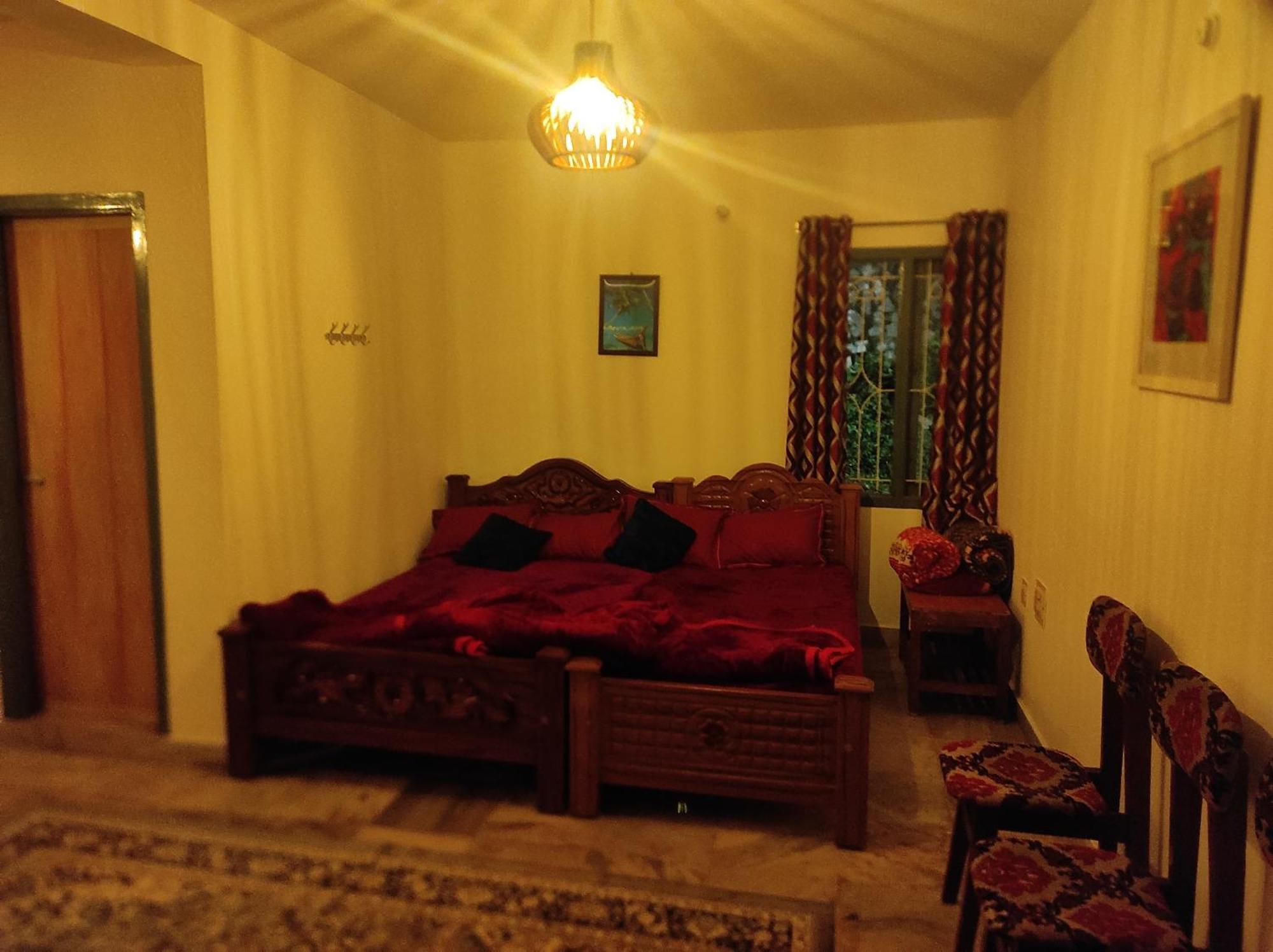 Frozen Monks Homestay *