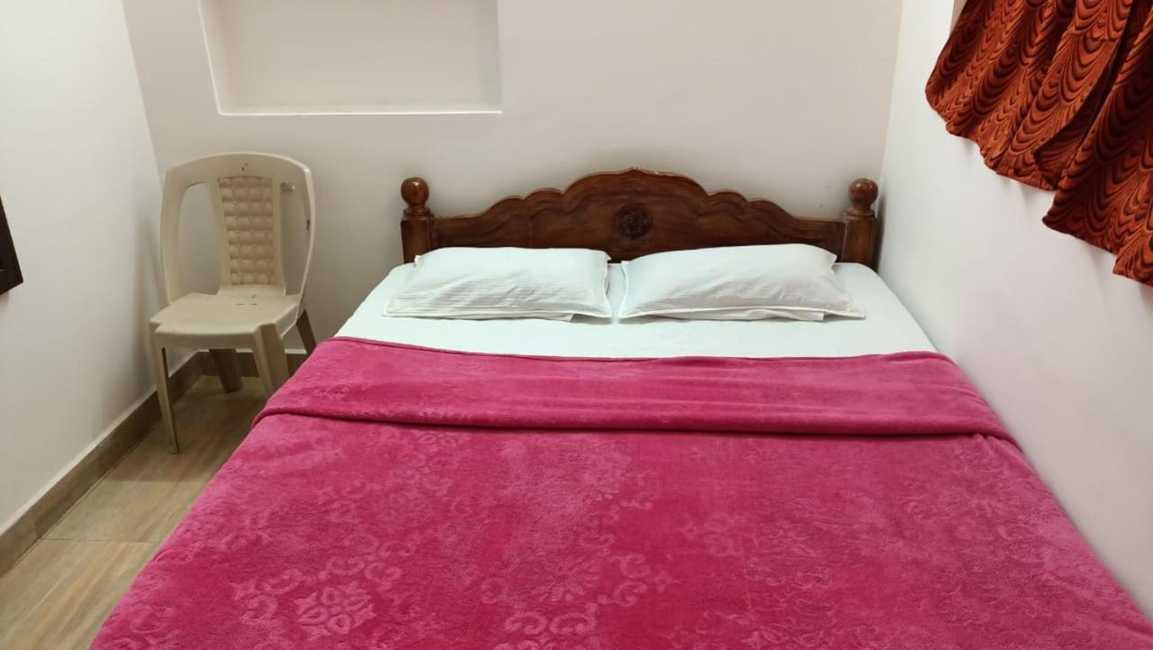Rc Homestay Lodge *