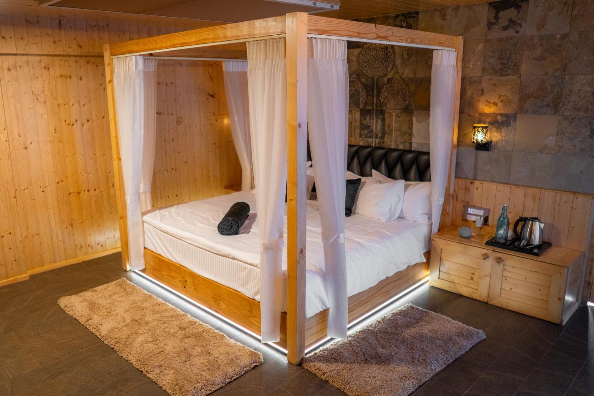 The Highline Luxurious