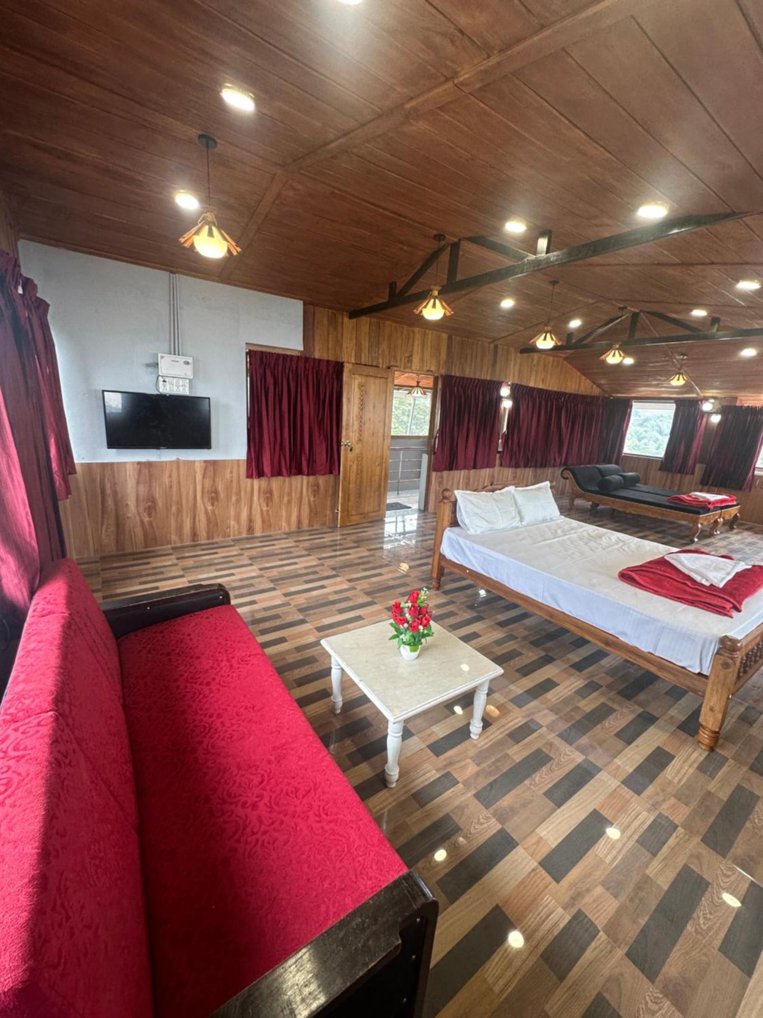 Skytop Homestay