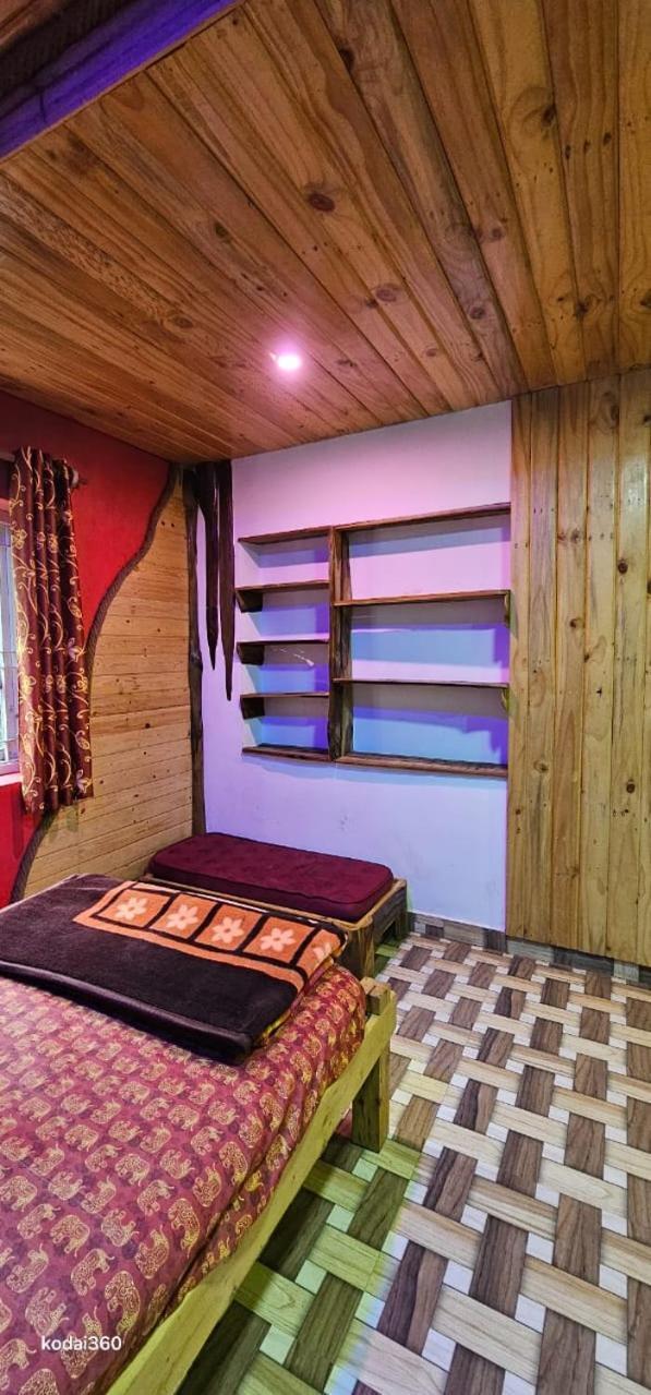 Agalya Homestay *