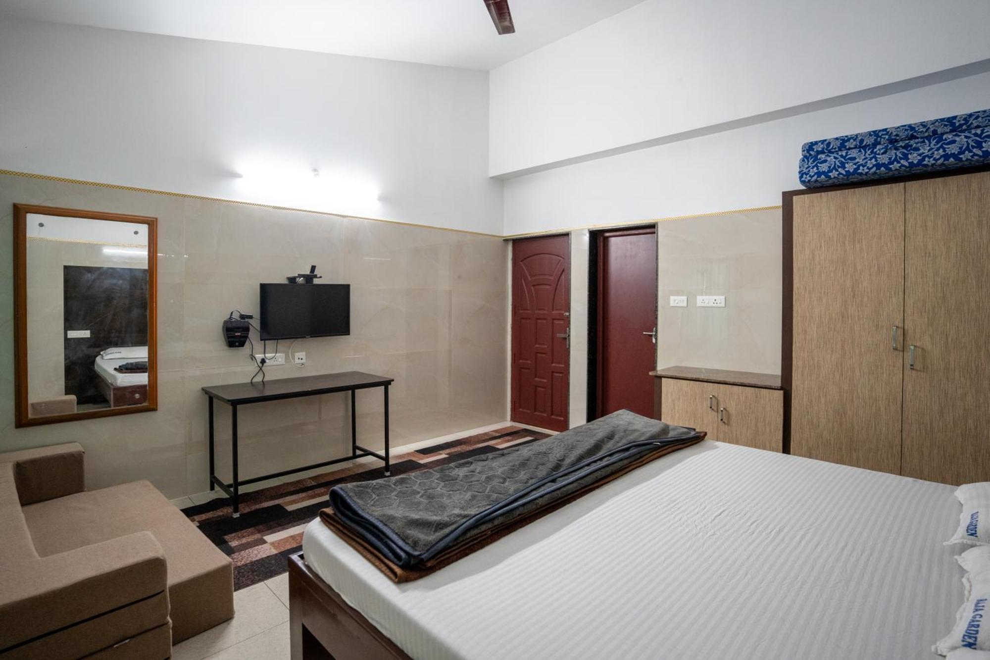 Raja Garden Hills View Hotel