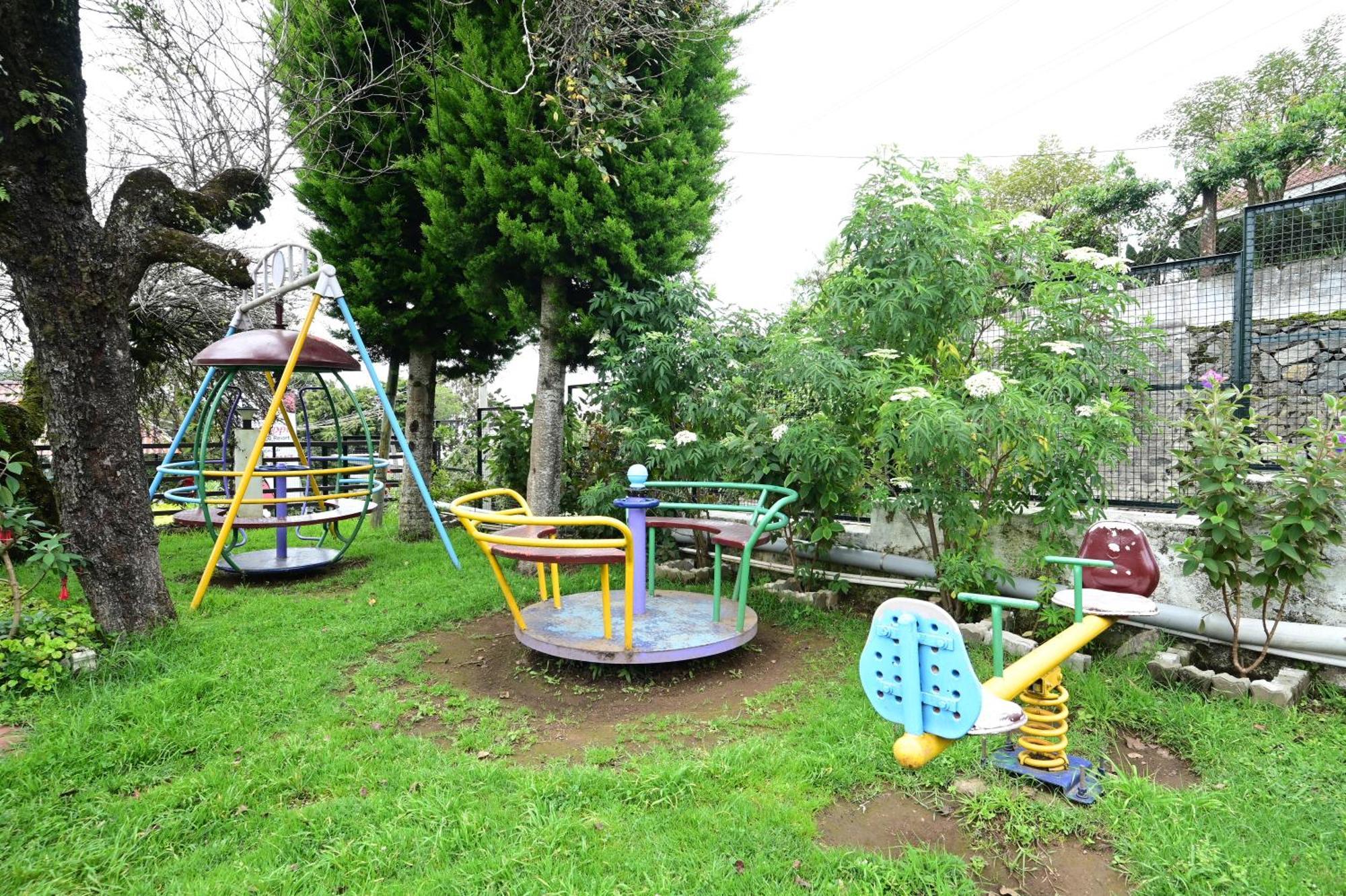 Yagappa Heritage - Near & Bus Stand Resort