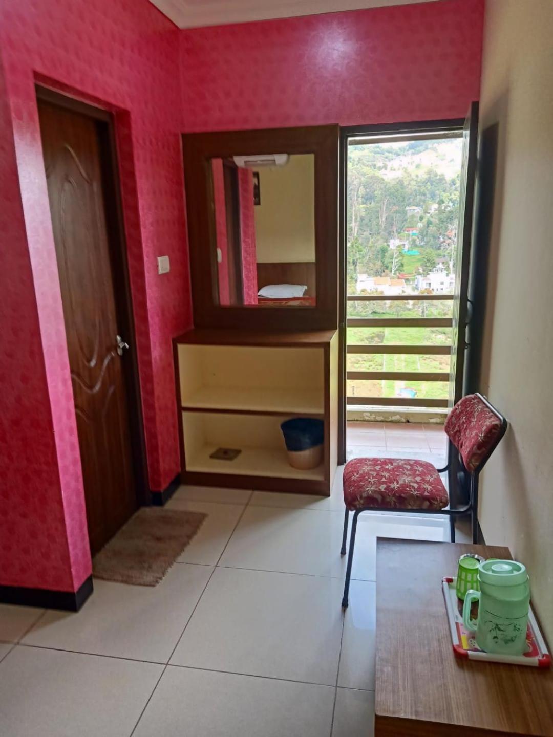 Ezhil Residency Hotel